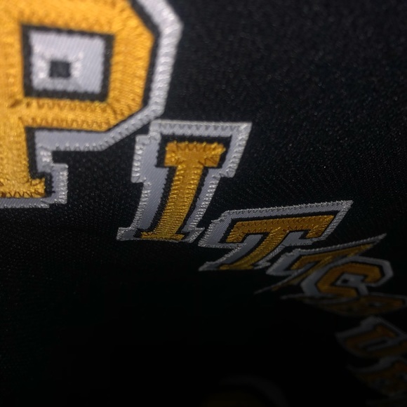 Pittsburgh Penguins alternate jersey (multiple sizes) - Picture 2 of 9
